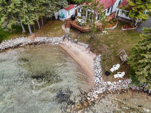 Deckside Dreams on Crystal Lake Deckside Dreams on Crystal Lake