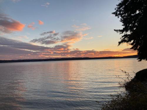 Deckside Dreams on Crystal Lake Deckside Dreams on Crystal Lake