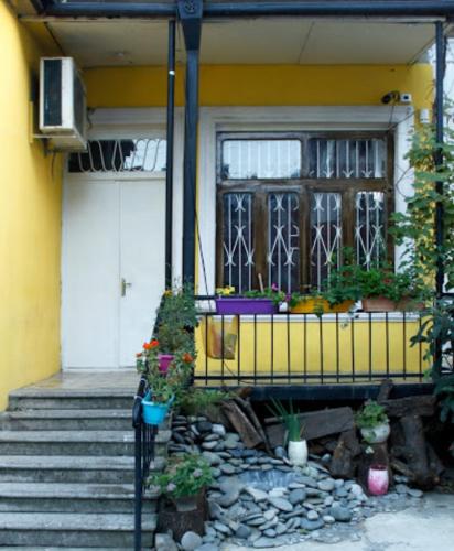 คัลเลอร์ส โฮสเทล (Colors Hostel) in ทบิลิซี