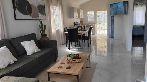 الأنشطة, Irie Rock Cottage - Close to the Beaches and Attractions, Spa Treatment- Discovery Bay, St Ann in Discovery Bay