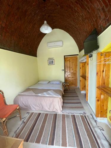 1 double bed