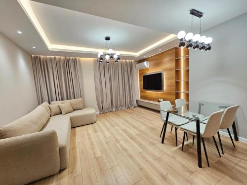 Miku Apartment-Modern 2Bedroom In Prime Location, Tirana (Foto 6)