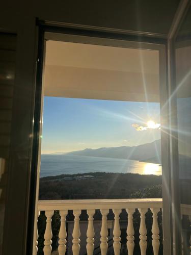 ทัศนียภาพ, Villa Mira in ซิโควิซี