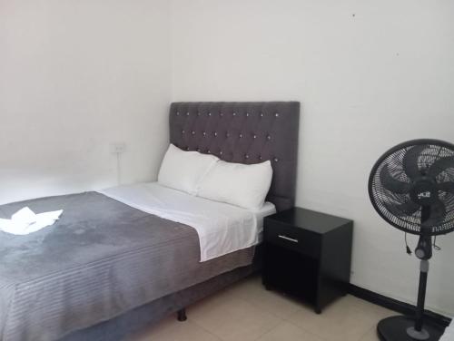 2 double beds, 1 twin bed
