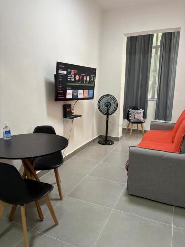 One-Bedroom Apartment image 7