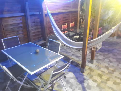 balkon/terras, Appartement charmant à Sainte-Rose de 40 m² avec piscine (Appartement charmant a Sainte-Rose de 40 m² avec piscine) in Sainte Rose