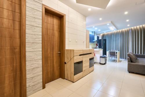 Lucky13 Luxury 2 BR penthouse in ซกาชรา