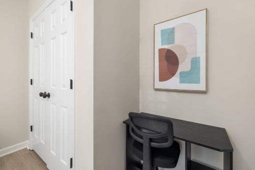 3BD Retreat - Hot Tub & BBQ - Near NCSU & Downtown