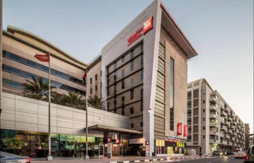 Gateway Partition Room in Barsha Mashreq Metro