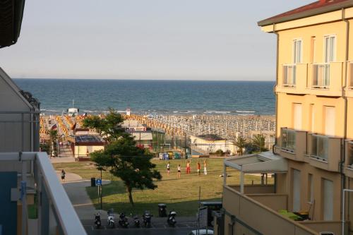 Quadruple Room with Sea View image 8