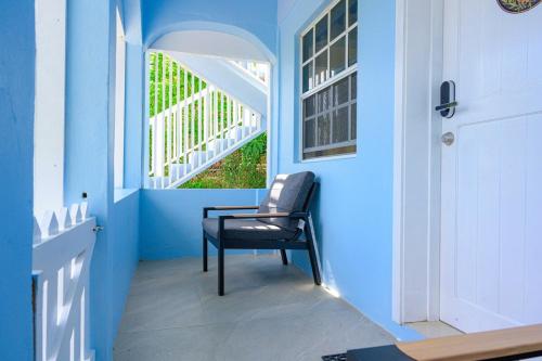 The Black Pineapple - Mercys Place in Buckleys