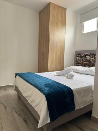 One-Bedroom Apartment image 10