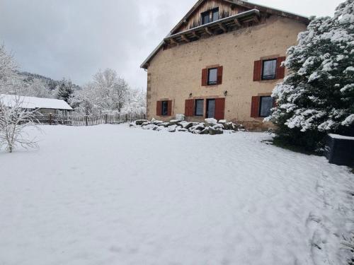Gîte Vosgien Rénové avec Jardin, Proche Gérardmer et Activités de Plein Air - FR-1-589-600 (Gite Vosgien Renove avec Jardin, Proche Gerardmer et Activites de Plein Air - FR-1-589-600) in Herpelmont