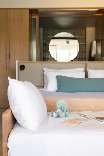 The Sundays – Hamilton Island, MI