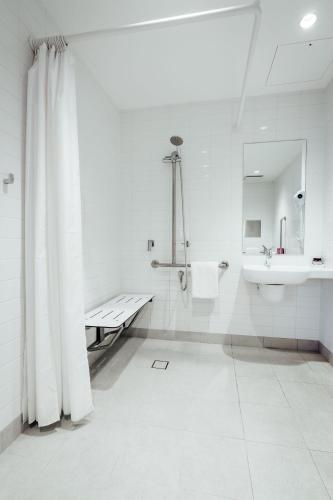 Mary MacKillop Place - image 2