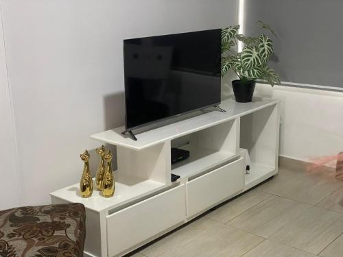 Classic & Comfy Private Apartment 301, Кали (фото 5)