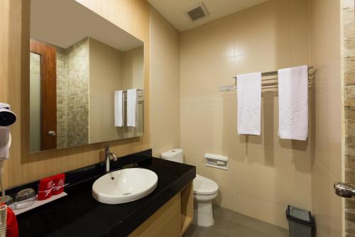 ZEN Rooms Kuta Tuban Suites Bali