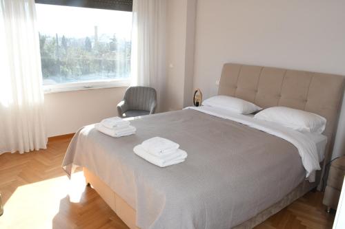 Adrianos Gate View Apartment, Atenas
