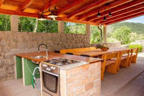 Villa with Pool by aneo travel in Mali Dol