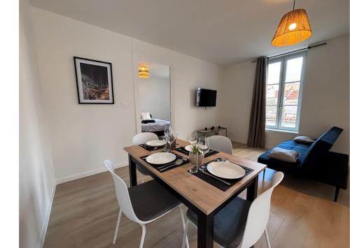 L'écrin de Roanne, 1st floor 4 pers Neptune 2 (L'ecrin de Roanne, 1st floor 4 pers Neptune 2) in Roanne