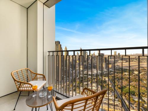 Royal Vista at Downtown Views II - Downtown Dubai City Views - Brand New Luxury 2BR Apartment, Дубай