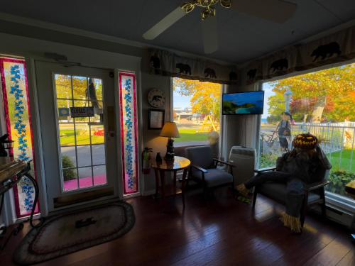 Előcsarnok, American Boutique Inn - Lakeview in Mackinaw Városközpont