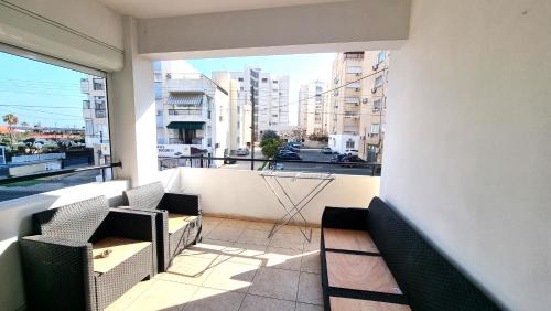 5 Min Walk to Beach, Perfect Seaside Escape 3BR Shared Apartment 5