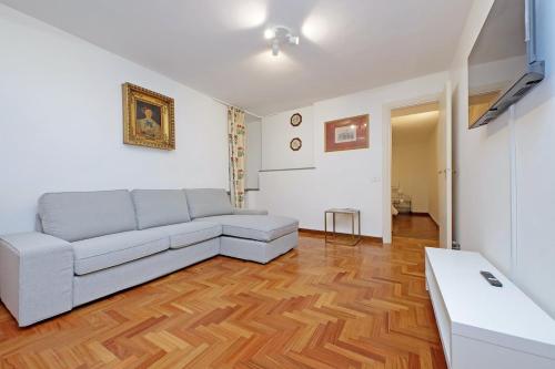 Pantheon Apartment Rondanini, Rome (photo 4)