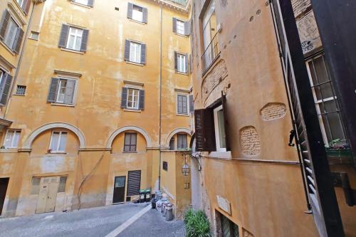 Pantheon Apartment Rondanini, Rome (photo 6)