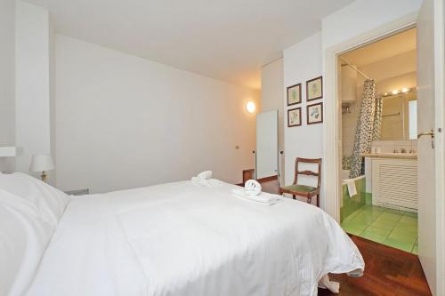 Pantheon Apartment Rondanini, Rome (photo 9)