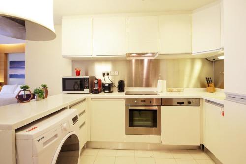 Emaar Residence-fashion avenue- spacious studio for monthly, Dubaï (photo 7)