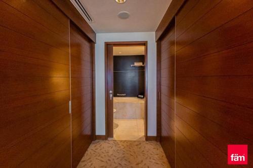 Emaar Residence-fashion avenue- spacious studio for monthly, Dubaï (photo 10)