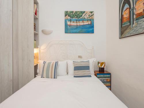 New Apartment in downtown close to Duomo, Милан