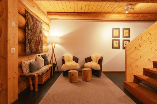 Standard 2 - Private Bathroom - Heiti Lodge, Gsteig (photo 7)