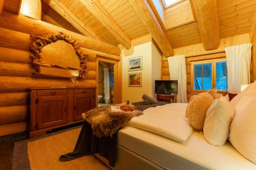 Standard 2 - Private Bathroom - Heiti Lodge, Gsteig (photo 10)