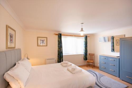 Dolphin - Pet Friendly Self Catering Holiday Cottage Hayle St Ives Bay, Hayle (Foto 9)