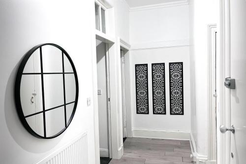 2 Bed Flat - Street Parking near Scotland Street School Museum