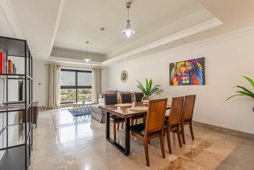 Newly furnished 1BDR apartment in The Palm Fairmont, Dubaj (fotografie 5)