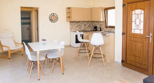 CYNTHIA Apartment 1 in Thanos