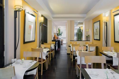 Hotel Jade Manotel - image 3