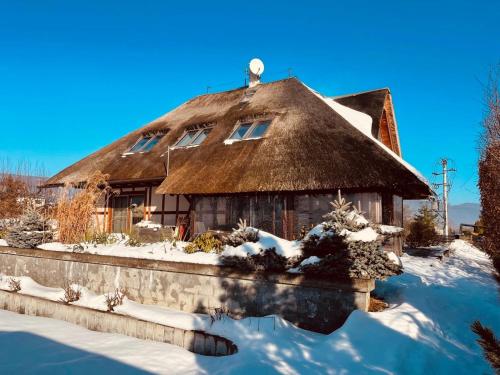 Agroturystyka Chata pod strzechą w Beskidach (Agroturystyka Chata pod strzecha w Beskidach) in Bjerna