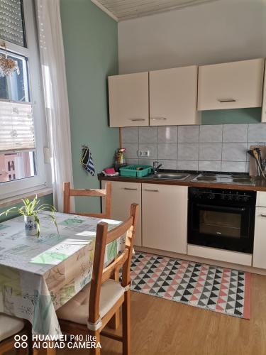 廚房, Ferienwohnung - am- Goethewanderweg in 施督巴赫