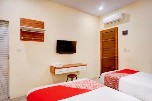 Deluxe Twin Room image 4