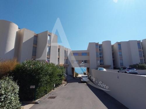 6 PERS 2 CHAMBRES DERNIER ETAGE EN FRONT DE MER - image 8