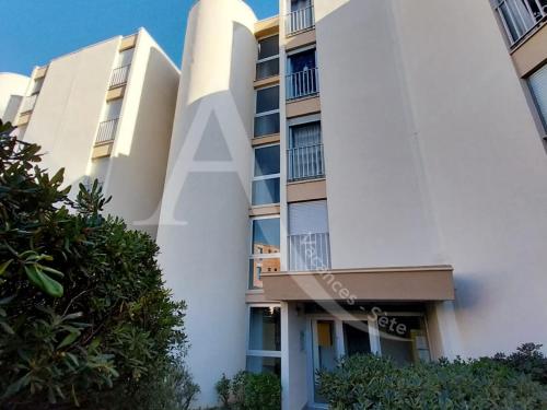 6 PERS 2 CHAMBRES DERNIER ETAGE EN FRONT DE MER - image 4