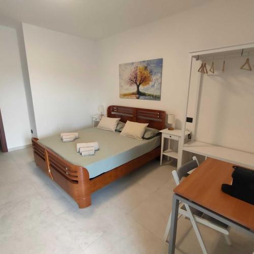 1 double bed, 1 twin bed