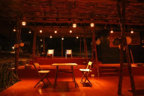 ห้องอาหาร, Uravu Bamboo Grove Resort in อัมพลวายัล