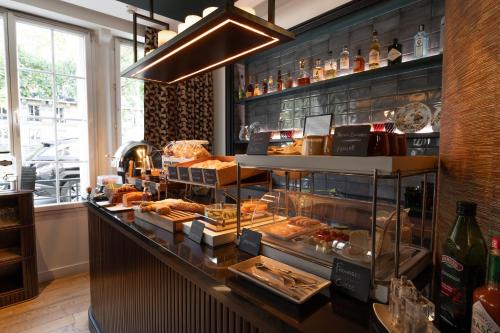 Astrid Hotel - image 4