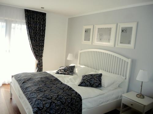 Merkel Villa Apartamente - image 10