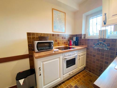 Two-Bedroom Apartment image 5